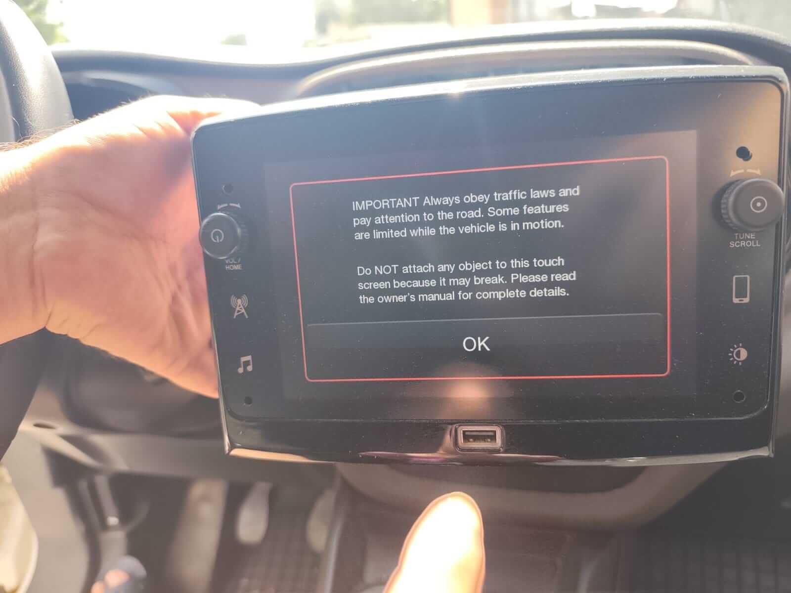 Daiichi D731AD radio display asking for the anti-theft code